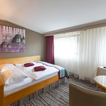 Pelikan 3* Schwäbisch Gmünd