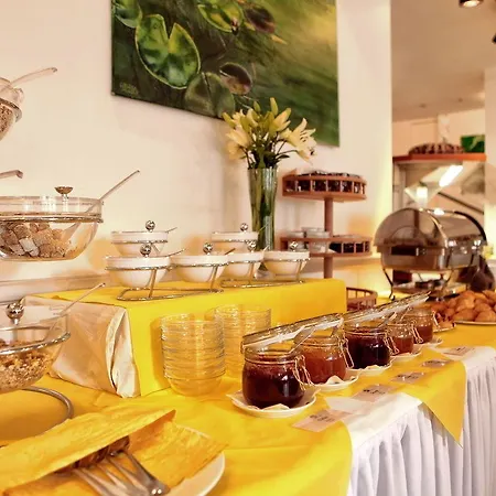 Pelikan Hotel 3*