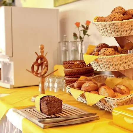 Ξενοδοχείο Pelikan 3*