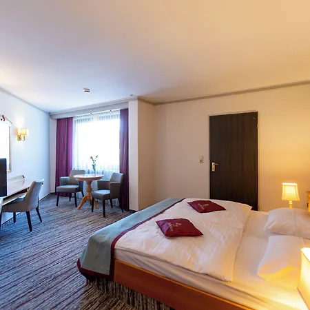Pelikan Hotel Schwäbisch Gmünd